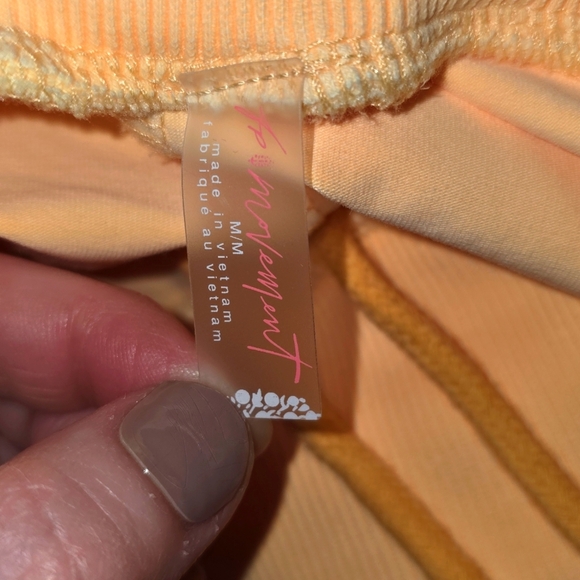 Free People Movement Limitless Short- Size Medium- NWT🌾☀️ - Picture 9 of 9